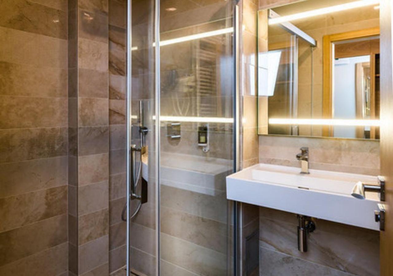 Hotel Galeria Thermal Besenova Ngoại thất bức ảnh