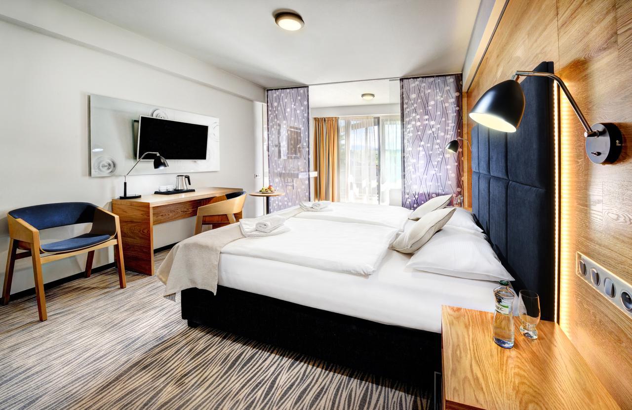 Hotel Galeria Thermal Besenova Ngoại thất bức ảnh