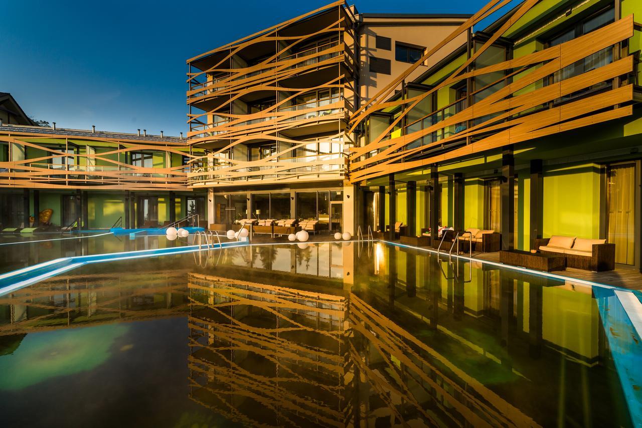Hotel Galeria Thermal Besenova Ngoại thất bức ảnh
