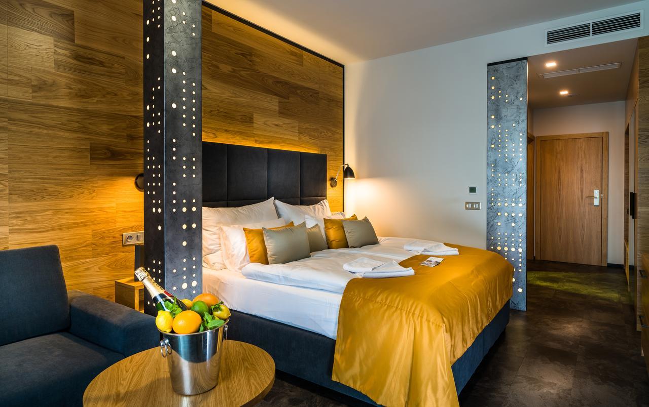 Hotel Galeria Thermal Besenova Ngoại thất bức ảnh