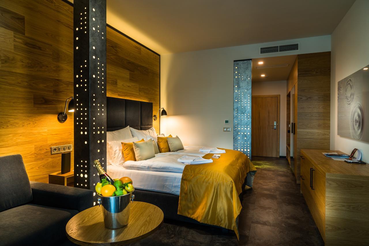 Hotel Galeria Thermal Besenova Ngoại thất bức ảnh