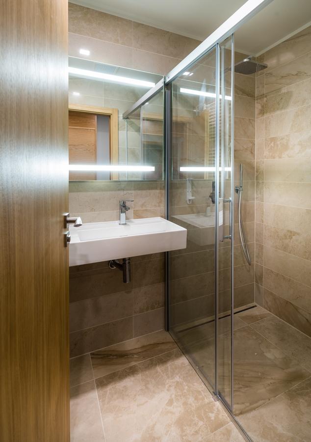 Hotel Galeria Thermal Besenova Ngoại thất bức ảnh